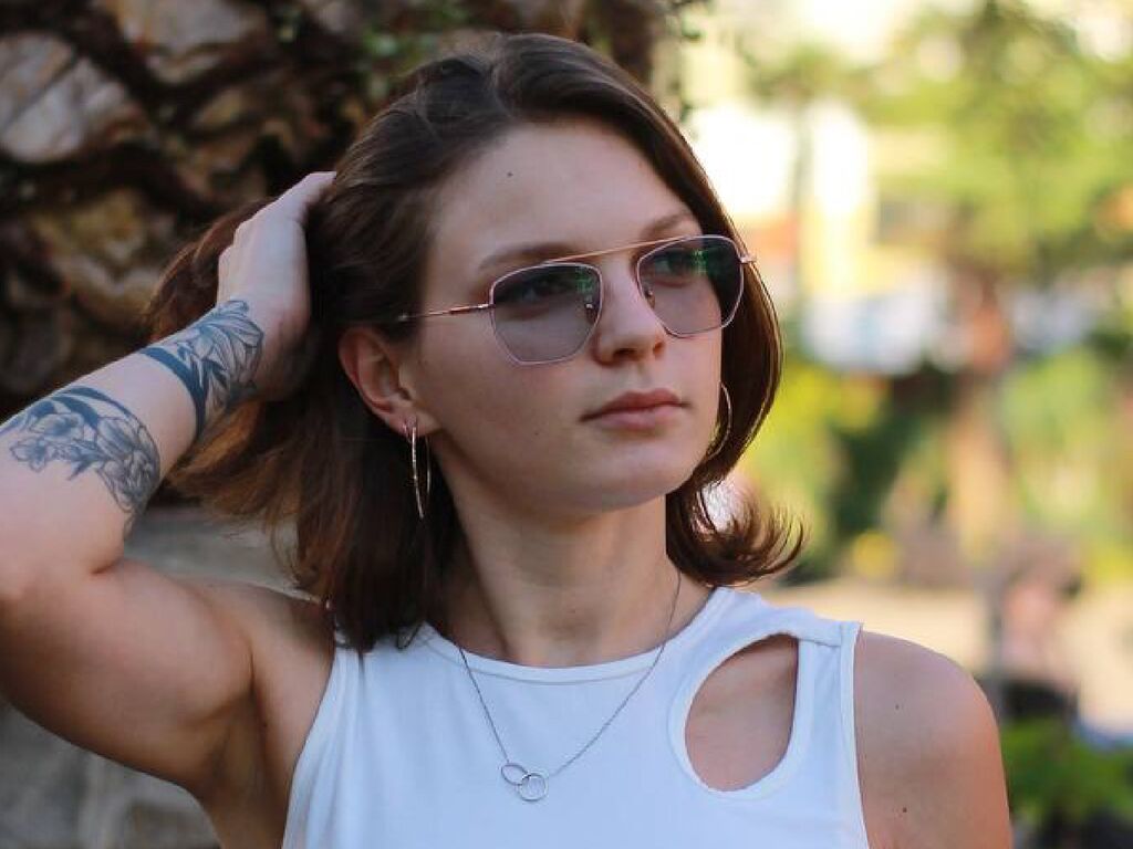 KristinaClarke></p>

       
    </div>
    </div>
</div>
<div class=